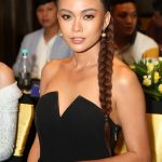 Á Hậu Mâu Thủy dự sự kiện