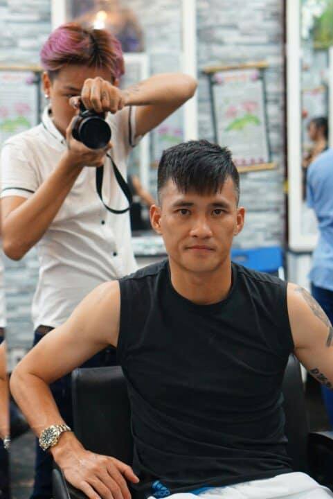 Dũng Sài Gòn - MYhair vẫn luôn là địa chỉ làm tóc thân thiết nhất của Công Vinh