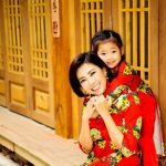 Mai Phương chụp ảnh kỷ niệm với con gái Lavie