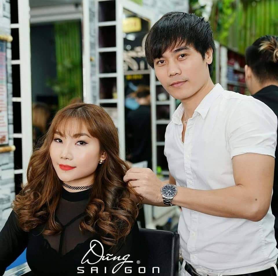 Nguyễn Minh Dũng là chuyên gia tạo mẫu tóc rất nổi tiếng ở Việt Nam