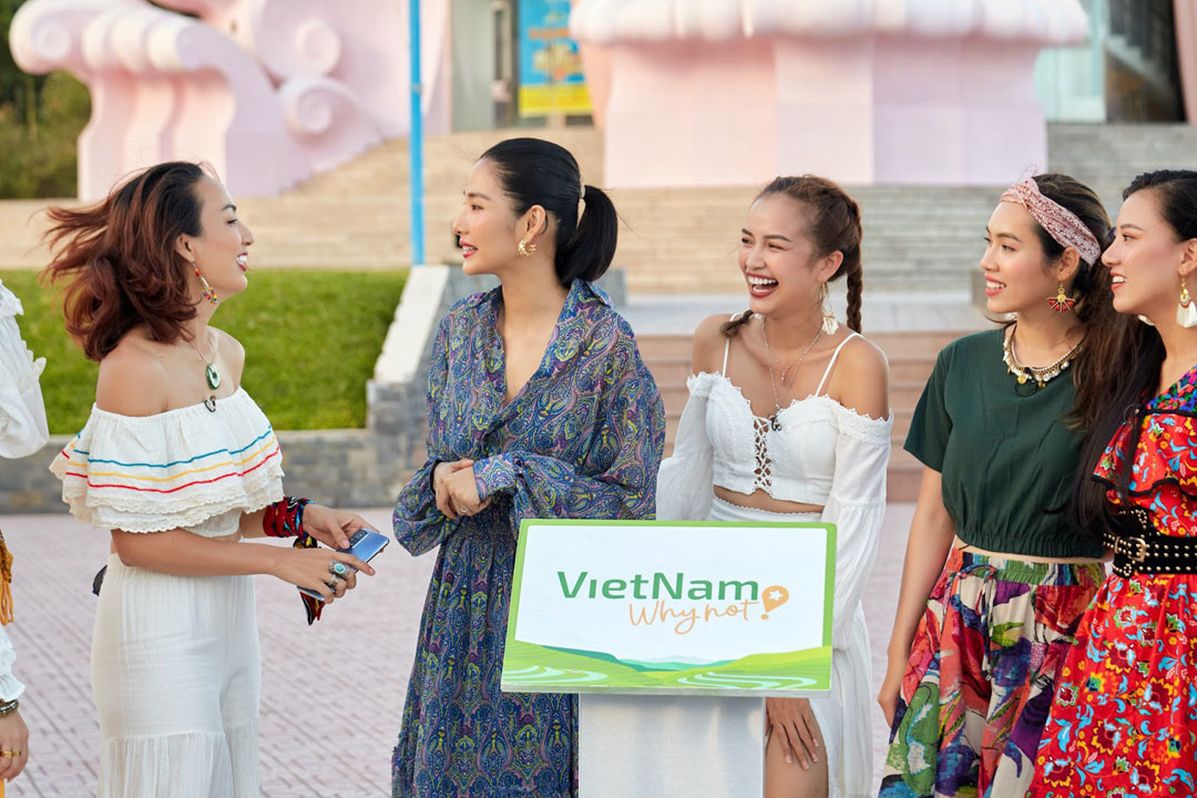 Tập 8 Vietnam Why Not với sự chào sân của Hoàng Thùy và sự quay trở lại của Mâu Thủy