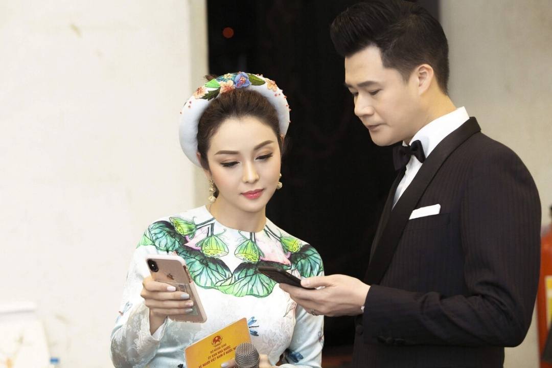 Jennifer Phạm đã từng kết hôn với ca sĩ Quang Dũng