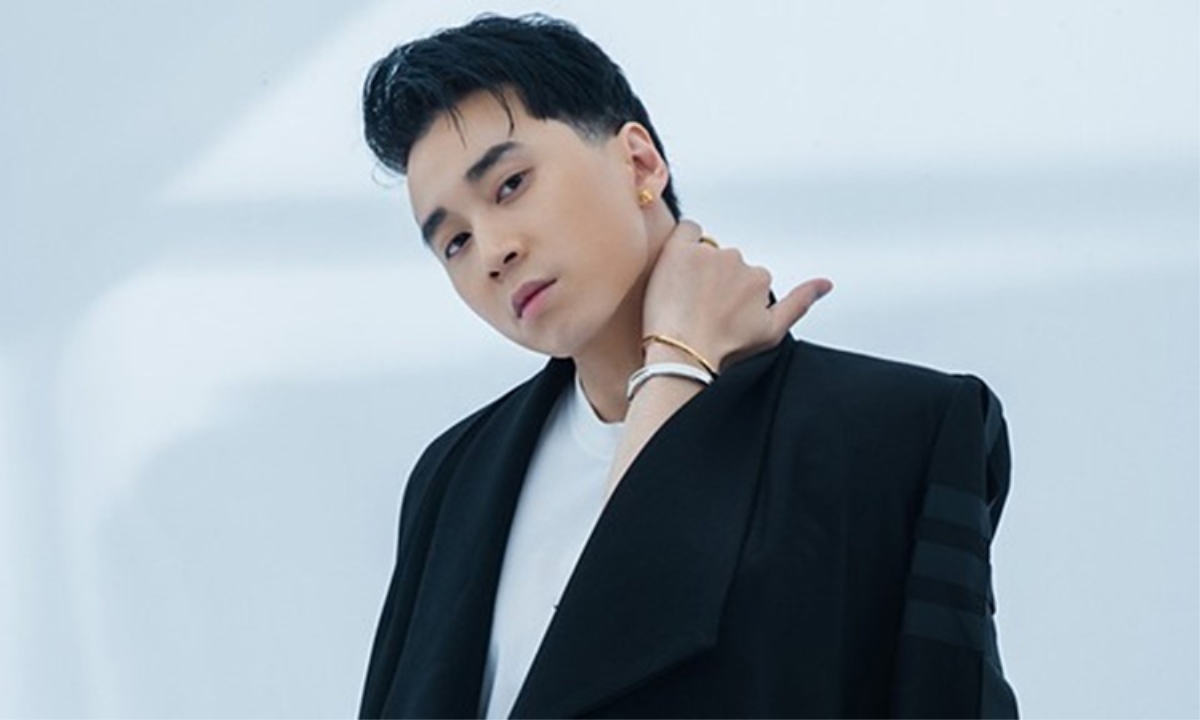 Karik là ca sĩ có loạt bài hit, được đông đảo fan hâm mộ