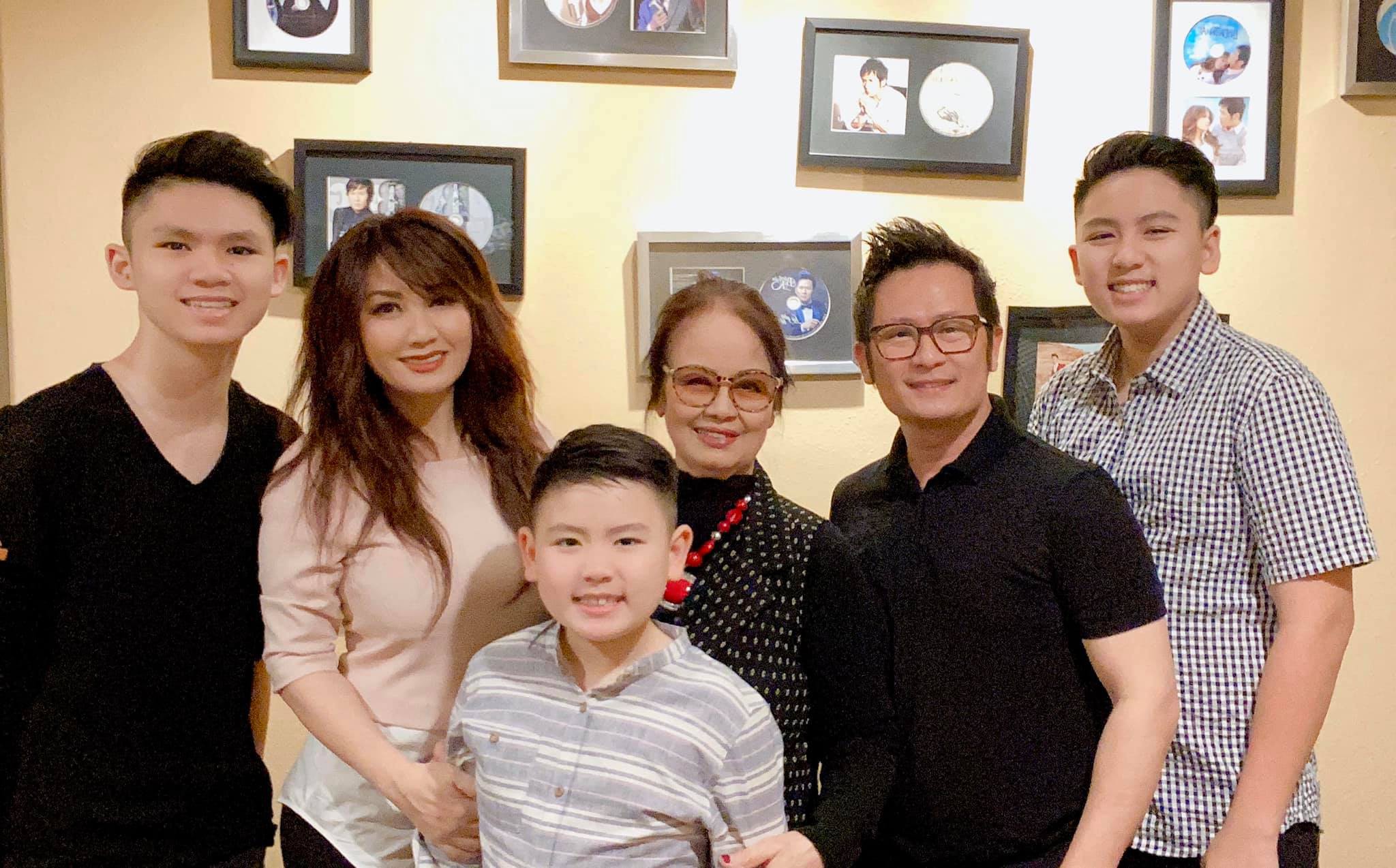 Dù chia tay, hai người vẫn giữu quan hệ bạn bè tốt