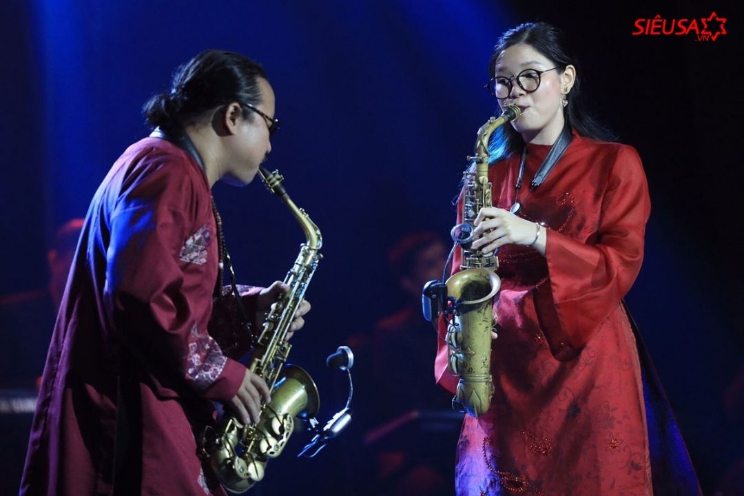  Từ làn điệu dân ca đến âm nhạc thế giới trong bài biểu diễn của nghệ sĩ Trần Mạnh Tuấn