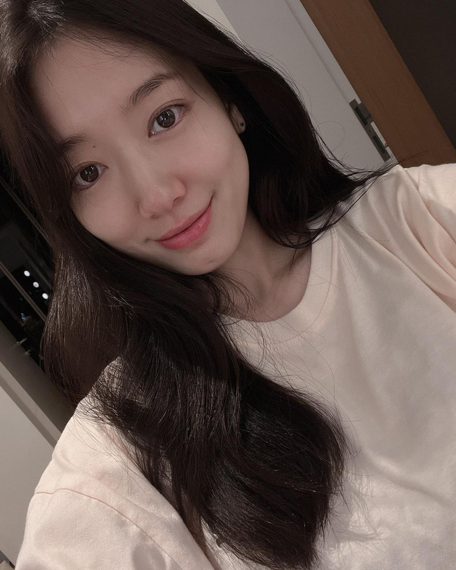 Mỹ nhân "Người thừa kế" Park Shin Hye lộ ảnh hốc hác trước ngày cưới