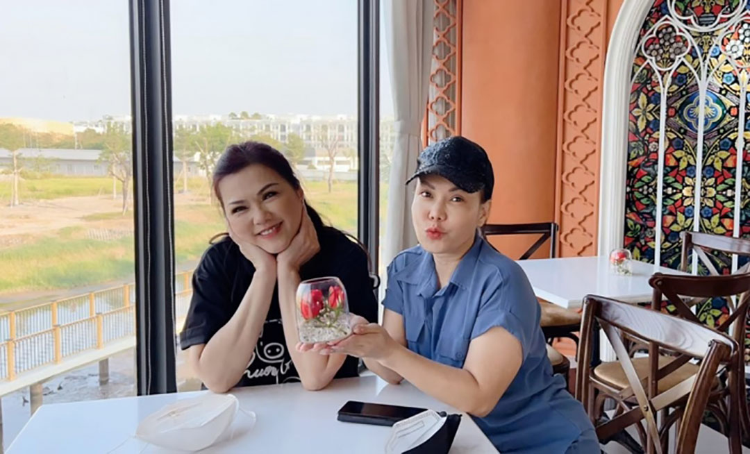 Việt Hương là người đầu tiên gặp vợ Chí Tài
