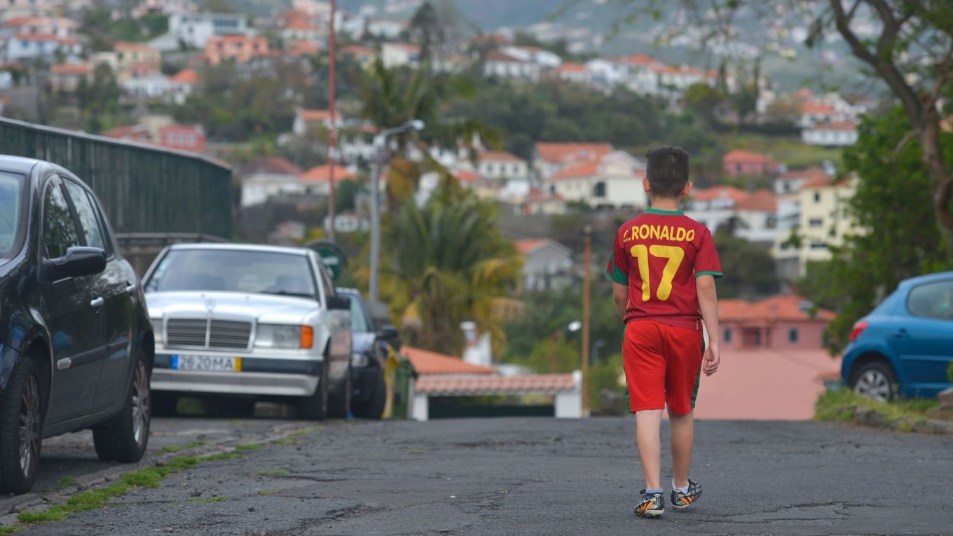 Ronaldo là hình mẫu, cảm hứng và động lực cho mọi đứa trẻ ở Madeira tìm đến với bóng đá