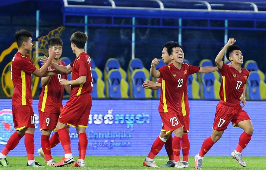Niềm vui của các cầu thủ U23 Việt Nam khi có bàn dẫn trước U23 Thái Lan