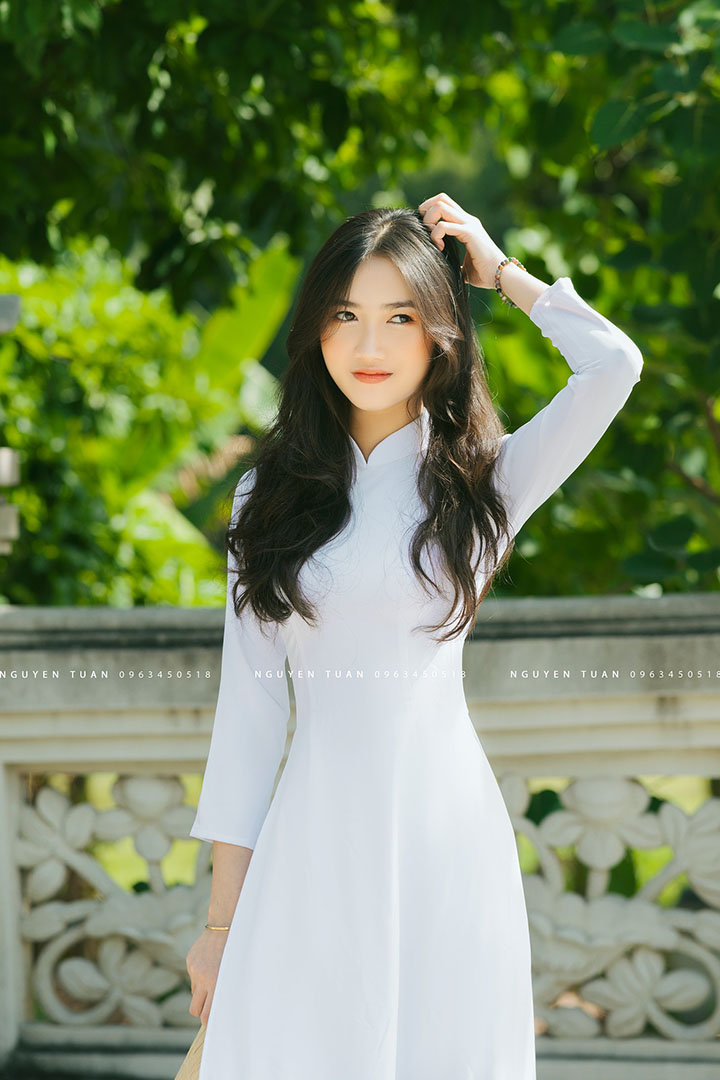 Áo dài trắng có làm anh say nắng (NAG: Tuấn Nguyễn)