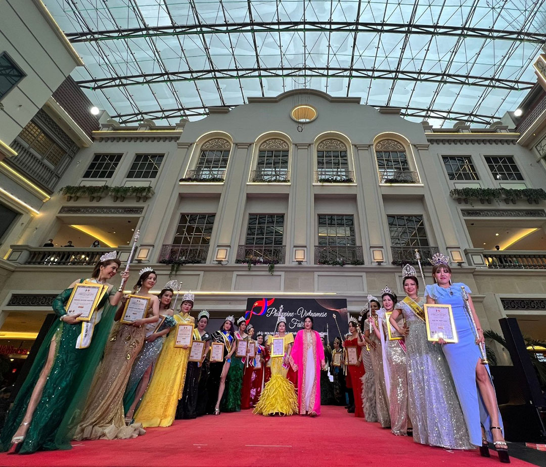 Hoa Hậu Thu Hương vinh dự được sánh vai cùng công chúa Philippines